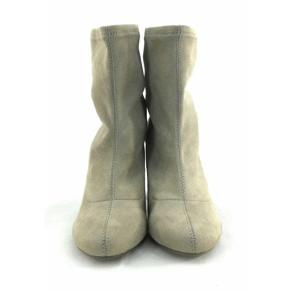 Heart in D  Light Brown Block Heel Round Toe Booties